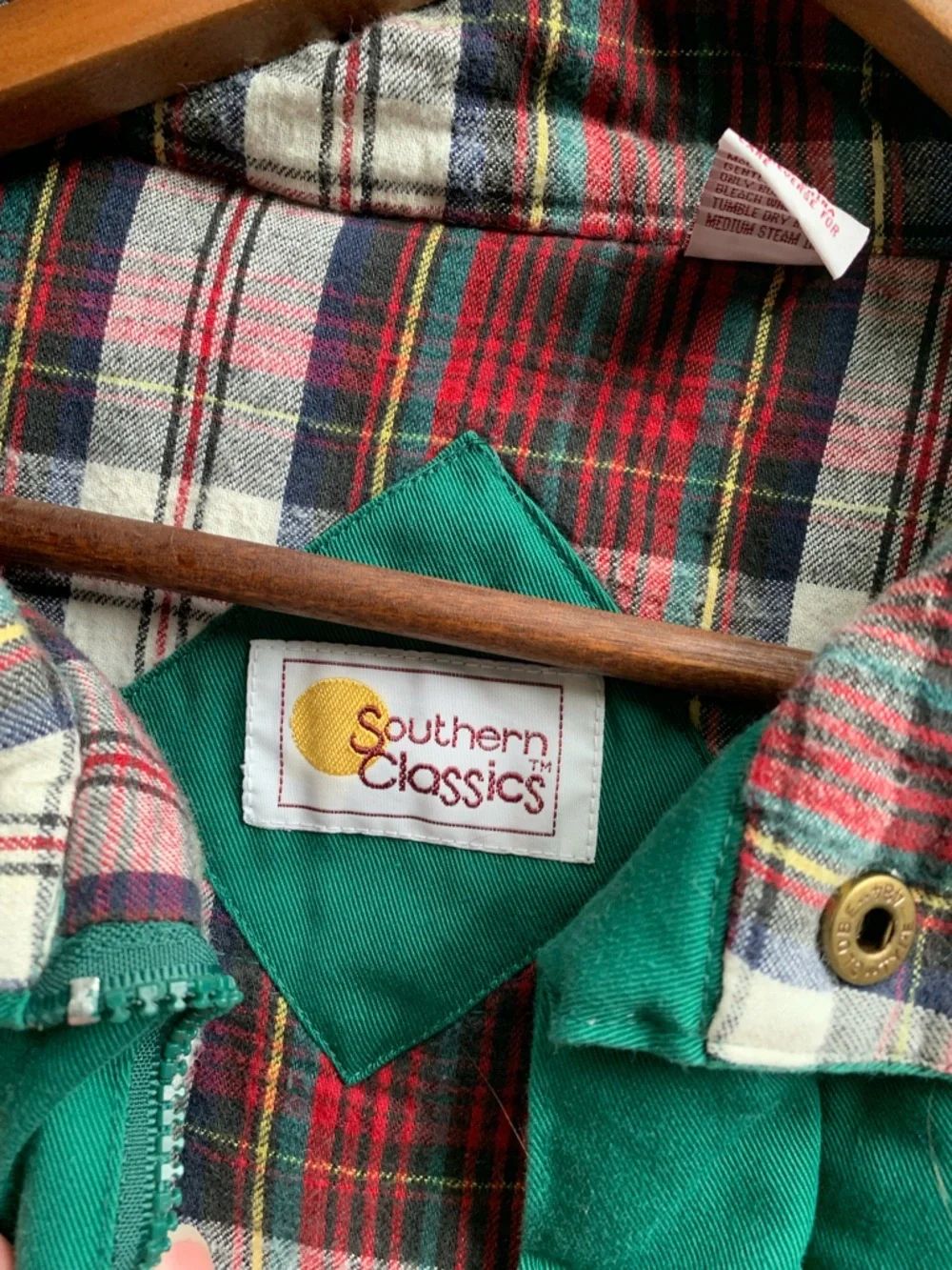 Southern classics 90s Utility Vest with Plaid Lining